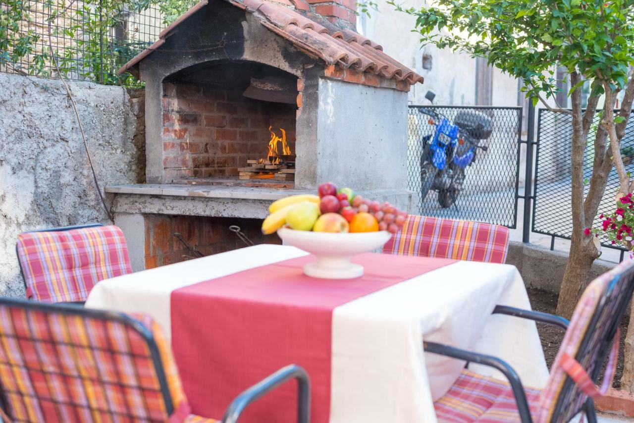 Apartman Grgur Σπλιτ Εξωτερικό φωτογραφία